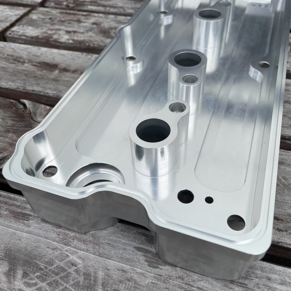 Mass cut cylinder head cover for Kawasaki 4T - UL11002