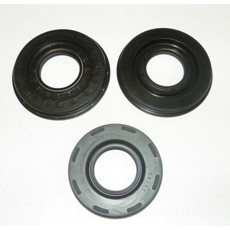 Crankshaft oil seal for Kawasaki jet ski 009-902 - 02T