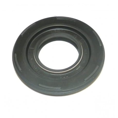 Crankshaft spy seal for Seadoo